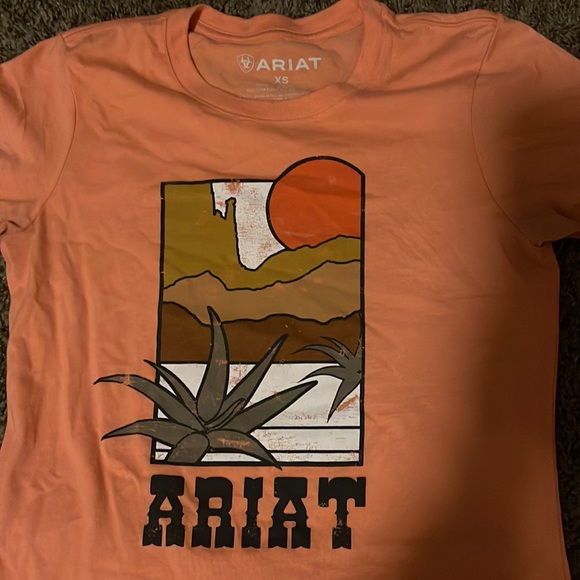 To much clothes, needing to sell some. - Picture 2 of 2